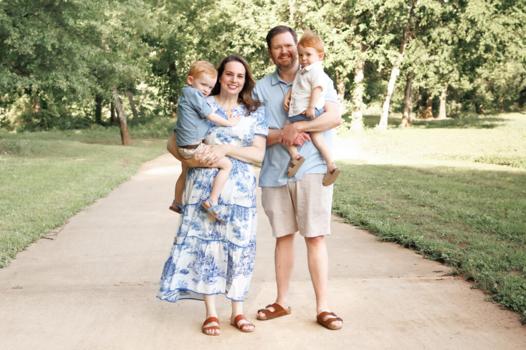 Family photo by Huntsville photographer